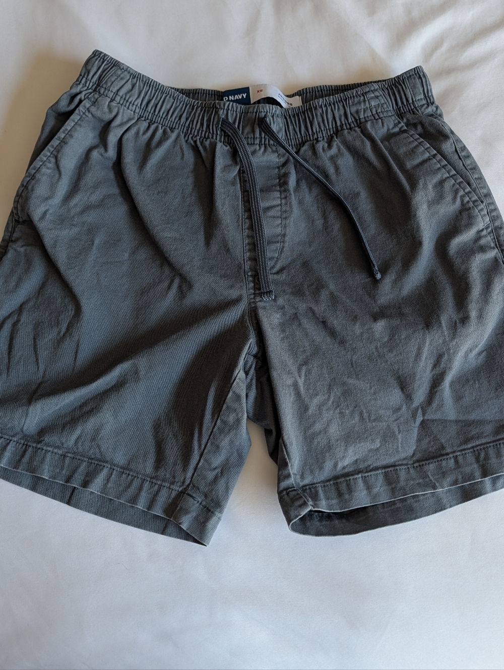 Old Navy Men's Dark Gray Drawstring Hybrid Shorts